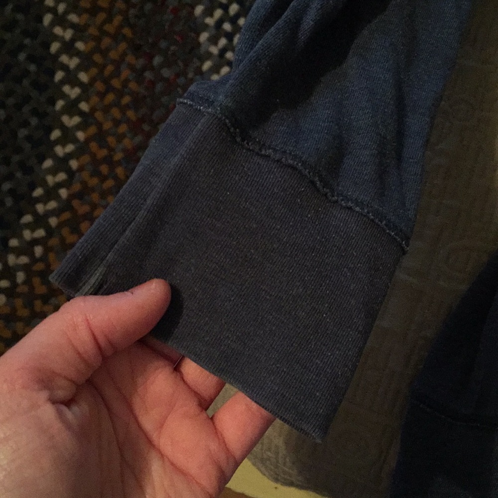 Hooded pullover - Picture 6 of 6